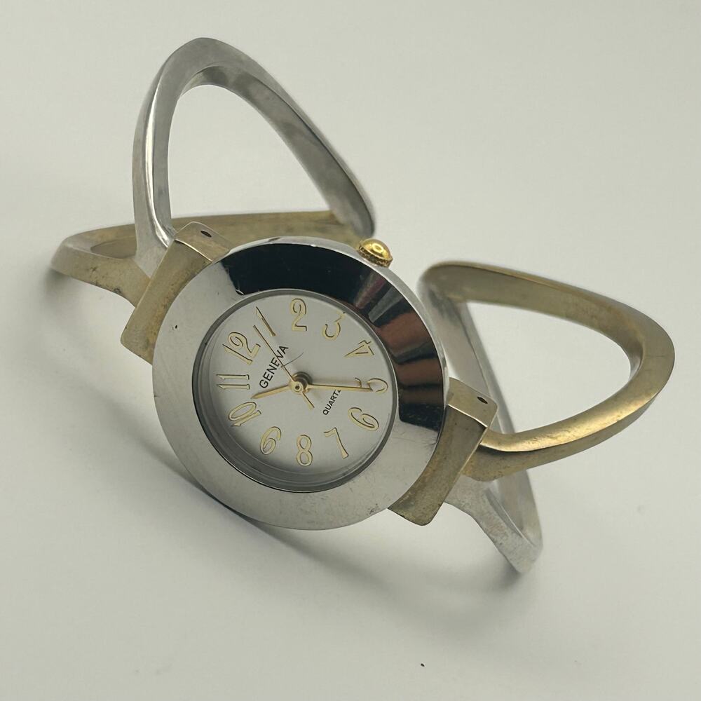 Geneva Two-tone Round Dial Women’s Quartz Cuff Watch Working New Battery